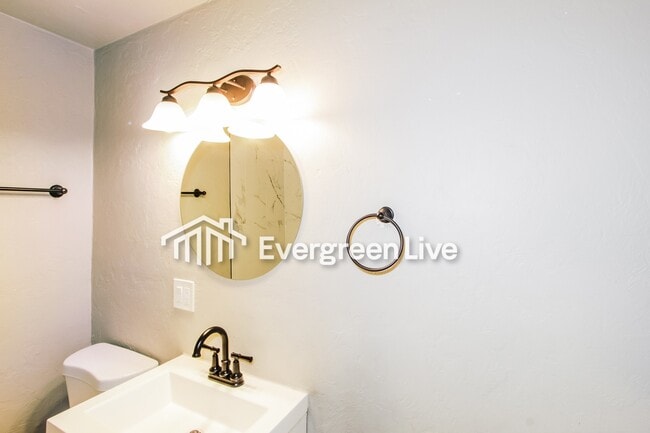 Building Photo - 3526 N Estrella Ave