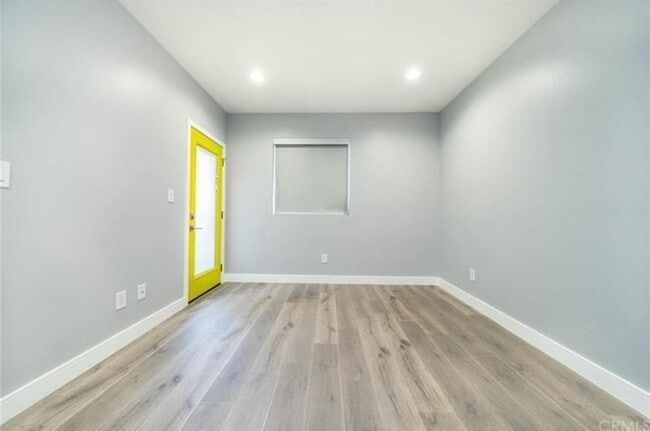 Building Photo - 4820 St Charles Pl