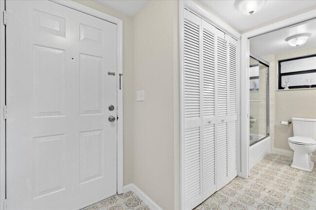 Building Photo - 11863 Wimbledon Cir