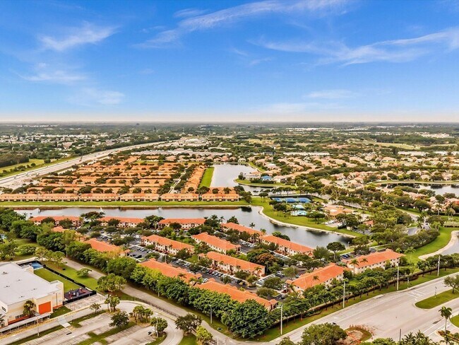 Building Photo - 3504 Briar Bay Blvd
