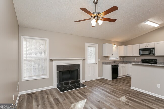 Building Photo - 3957 Edgebrook Dr