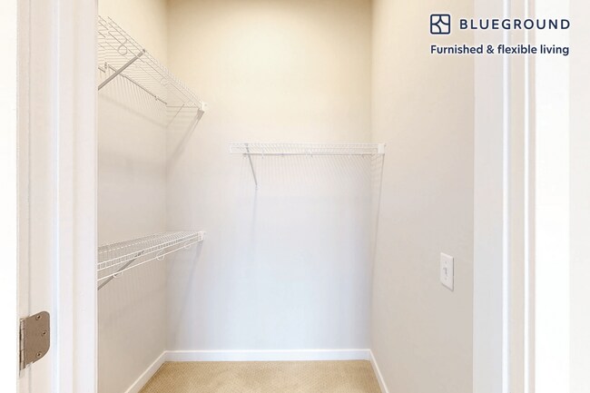 Building Photo - 332 Halstead Ave