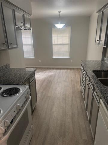 Building Photo - 605 Pridmore St