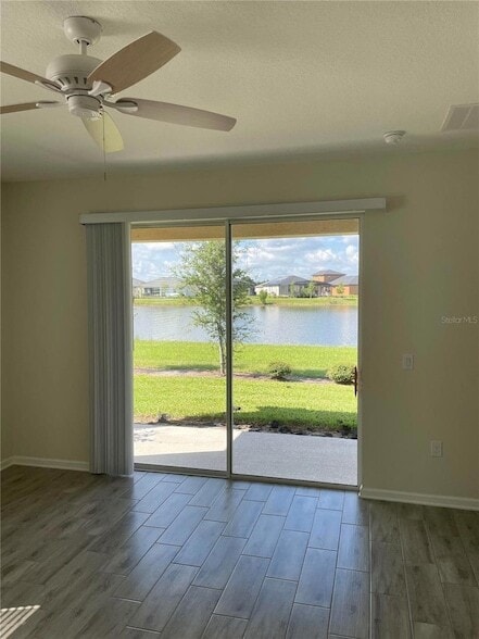 Building Photo - 3431 Sagebrush St