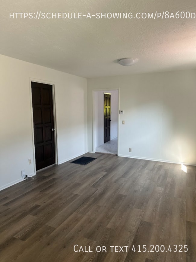 Building Photo - 117 19th-