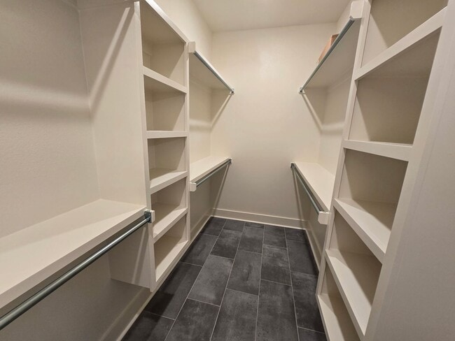 Building Photo - 5009 Springwood Cir