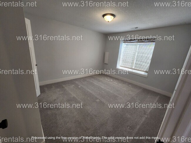 Building Photo - 8739-8741 E Summerside Pl