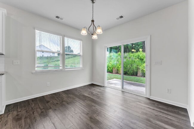 Building Photo - Elegant 3BR/2.5BA Home with Loft & 2-Car Garage in Persimmon Hill $2,075/mo rent