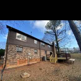 Building Photo - 709 Brooks Rd