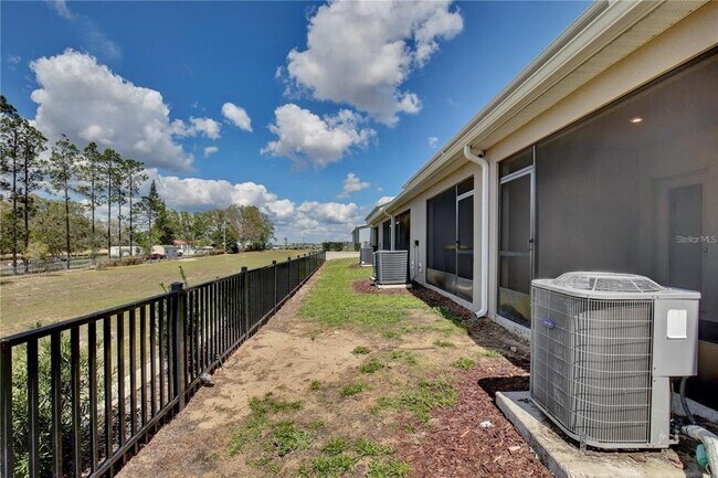 Building Photo - 421 Sedgewick Dr