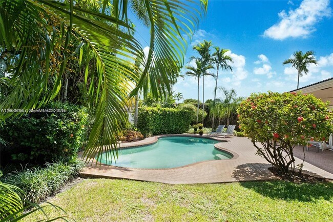 Building Photo - 2011 NE 211th St