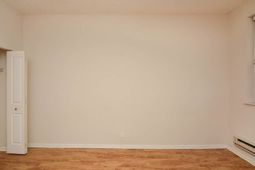 Building Photo - 2839 W Palmer St