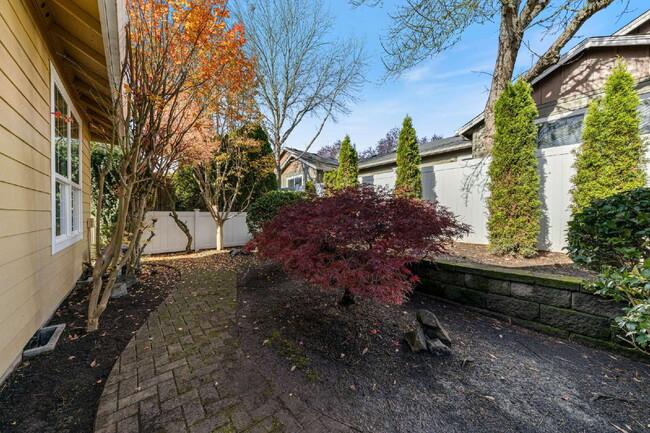 Building Photo - Beautiful Home in 55+ Community!