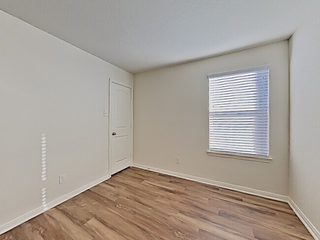 Building Photo - 6731 Sabinal