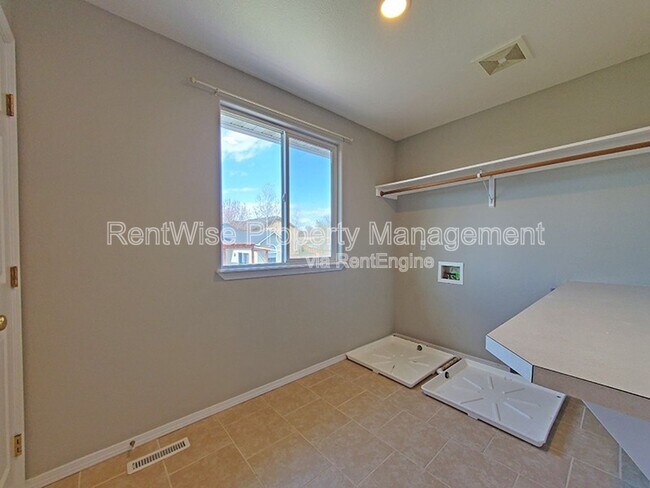 Building Photo - 8260 W Dulcimer St