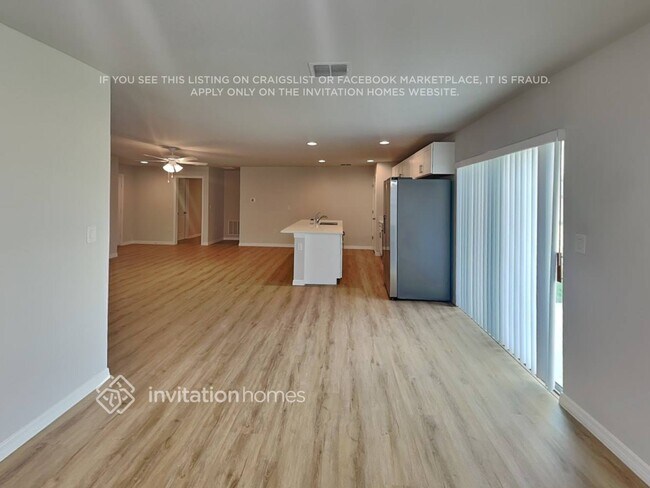 Building Photo - 580 Calabria Ave SE