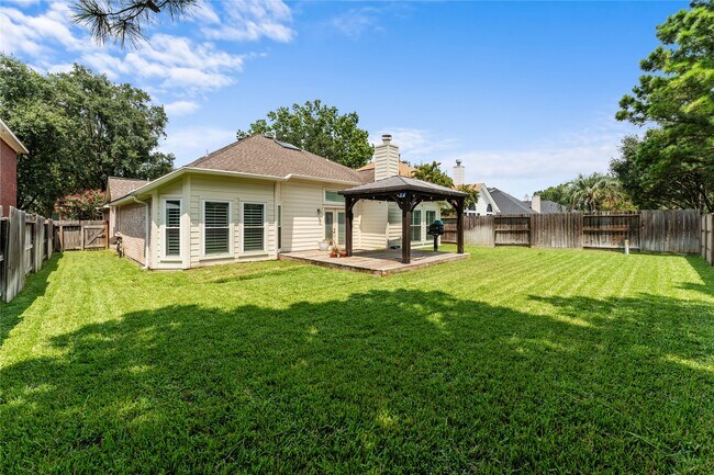 Building Photo - 5935 Sawyer Bend Ln