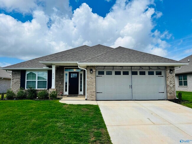 Primary Photo - 208 Gwinnett Dr