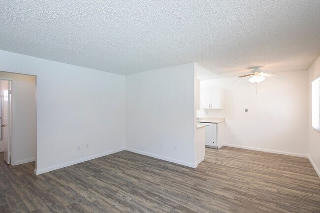 Interior Photo - Palm Towers Apartments