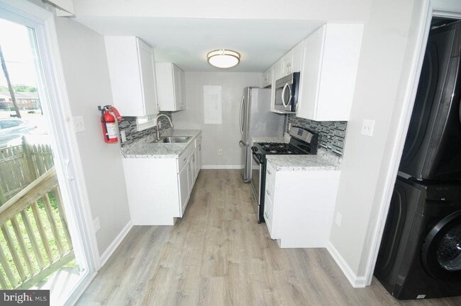 Building Photo - 213 N Black Horse Pike