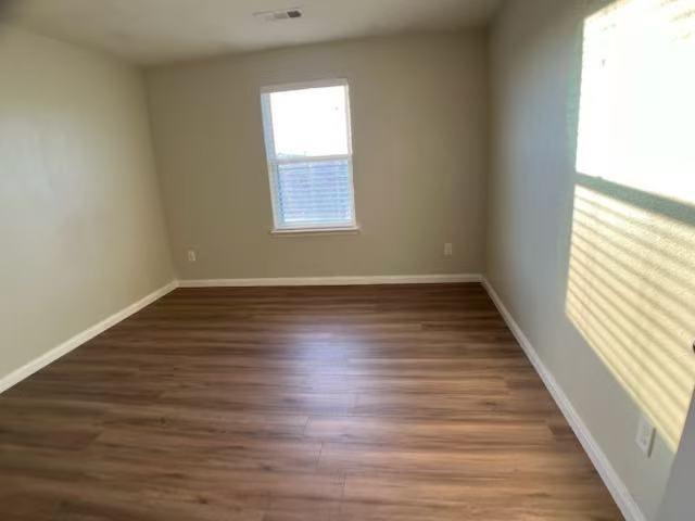 Building Photo - 312 Magnolia Dr