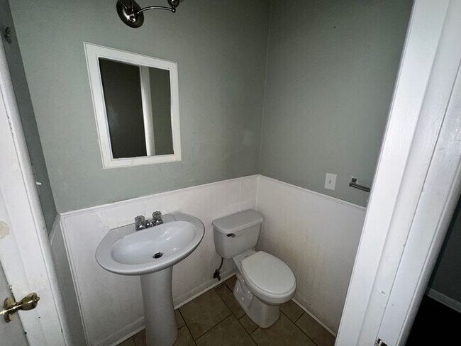 Building Photo - 3 Bed / 1.5 Bath Home in the Heart of Norman