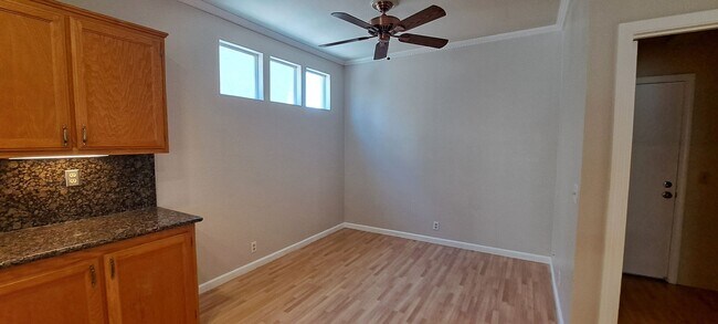 Building Photo - 320 Stamper Cir