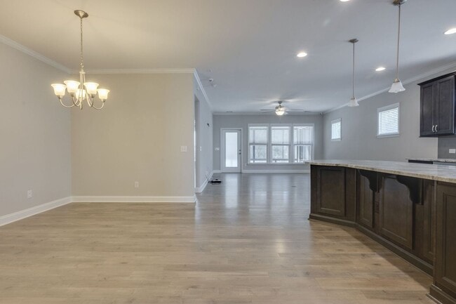 Building Photo - Spacious 3 Bed 2 Bath -The Landings At New Riverside