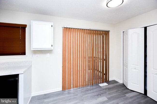 Building Photo - 5908 Grenfell Loop