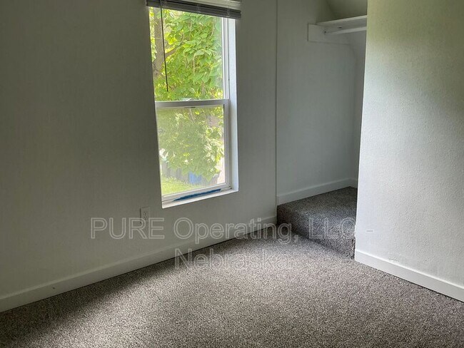 Building Photo - 4245 Burdette St