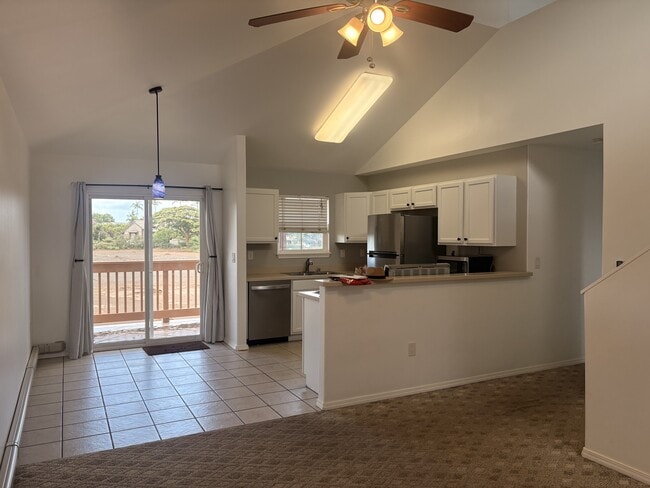 Building Photo - 40 Halili Ln
