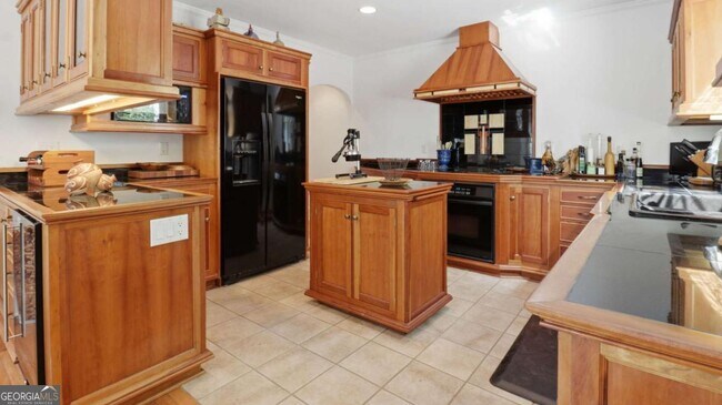 Building Photo - 857 Chattahoochee Dr