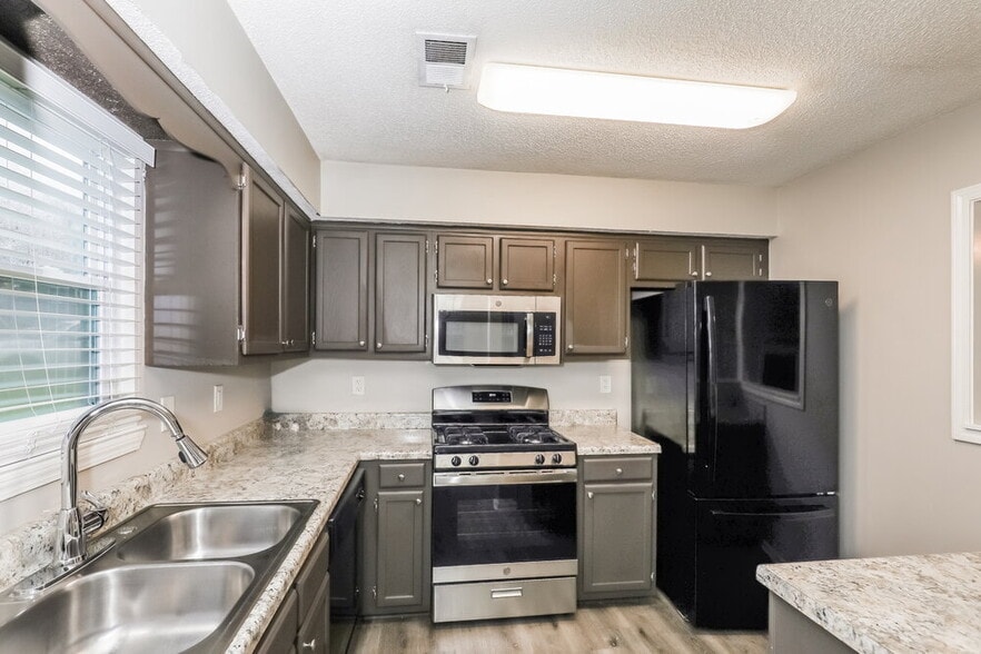 Building Photo - 1573 Glynn Ct