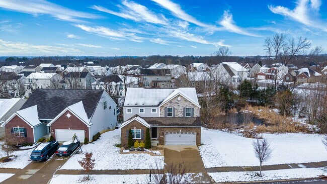 Building Photo - 430 Rockcrest Way