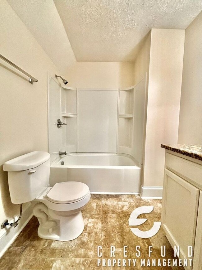 Building Photo - 3 Bed, 3 Bath located in HAYMOUNT - READY FOR MOVE IN TODAY!