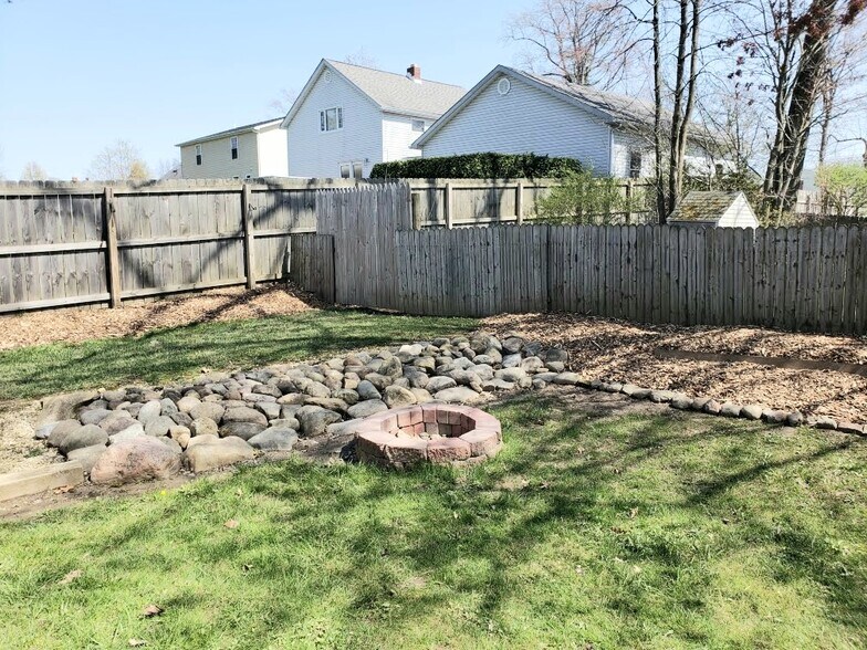 Back yard - 4619 West St