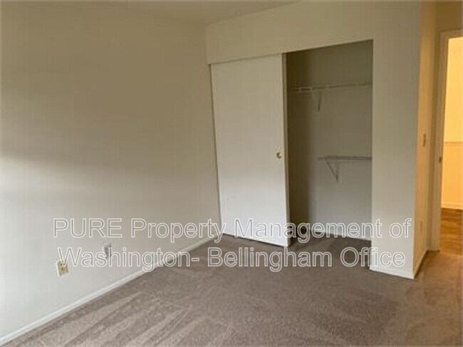 Building Photo - 1430 W Casino Rd