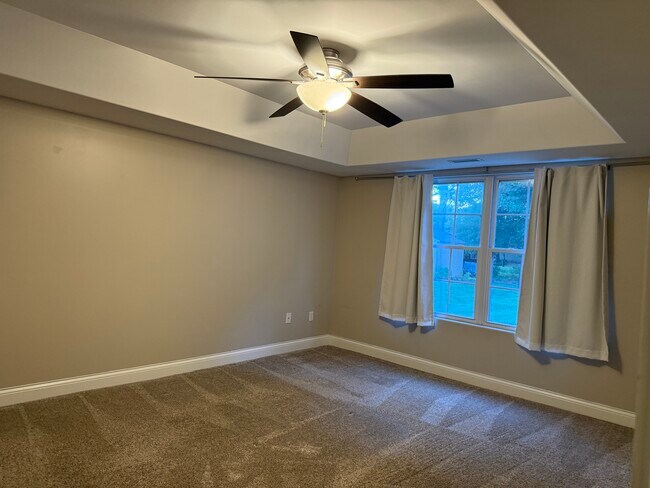 Building Photo - 1202 Griffin Lake Ave