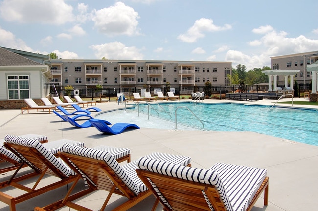 Building Photo - The Indigo at Cross Creek