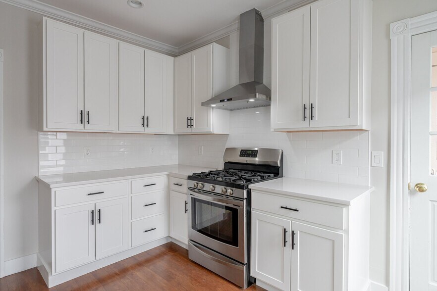 Building Photo - 81 Flint St