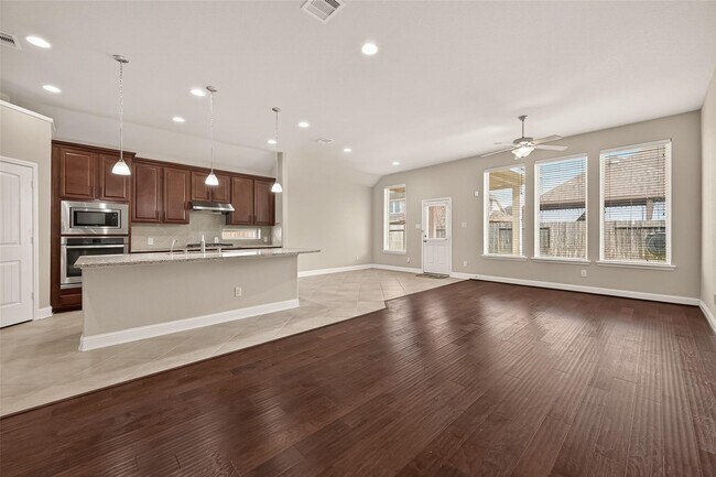 Building Photo - 107 Angel Hollow Ln