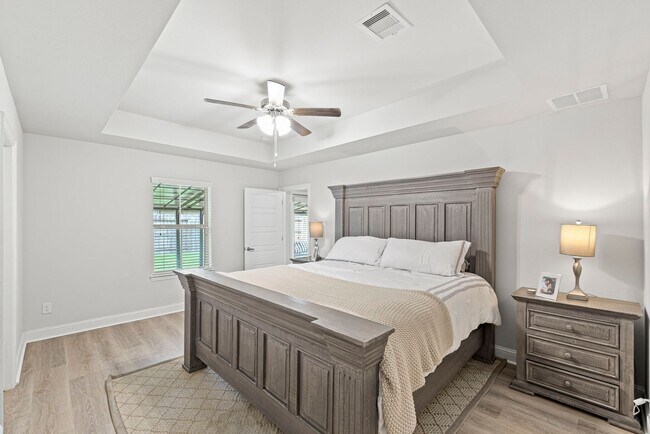 Building Photo - Beautiful just remodeled from top to bottom house in La Marque TX!