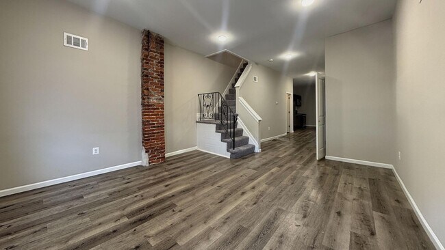 Building Photo - Charming 3BR/1.5BA Updated Home in Philadelphia