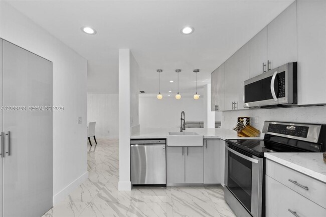 Building Photo - 3549 Magellan Cir