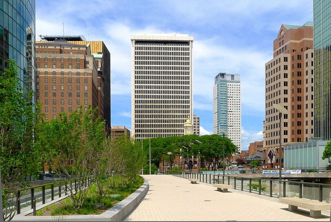 Building Photo - 777 Main St