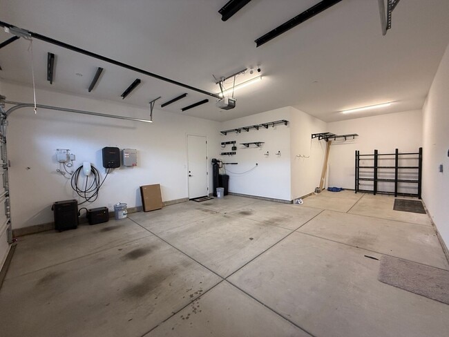 Building Photo - Executive Single-Story Living in Vintage Ranch/Rice Ranch Community