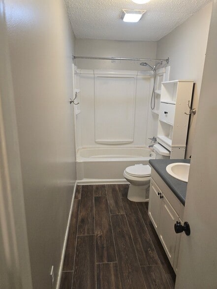Building Photo - 4837 Mayo Cir