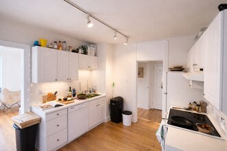 Building Photo - 15 Revere St