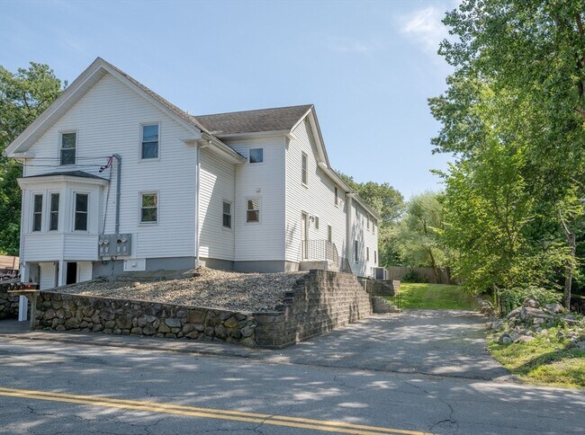 Primary Photo - 56 Pine St