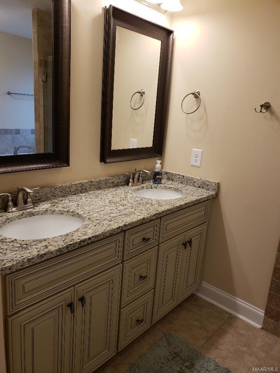 Building Photo - 972 Wheat Ridge Dr